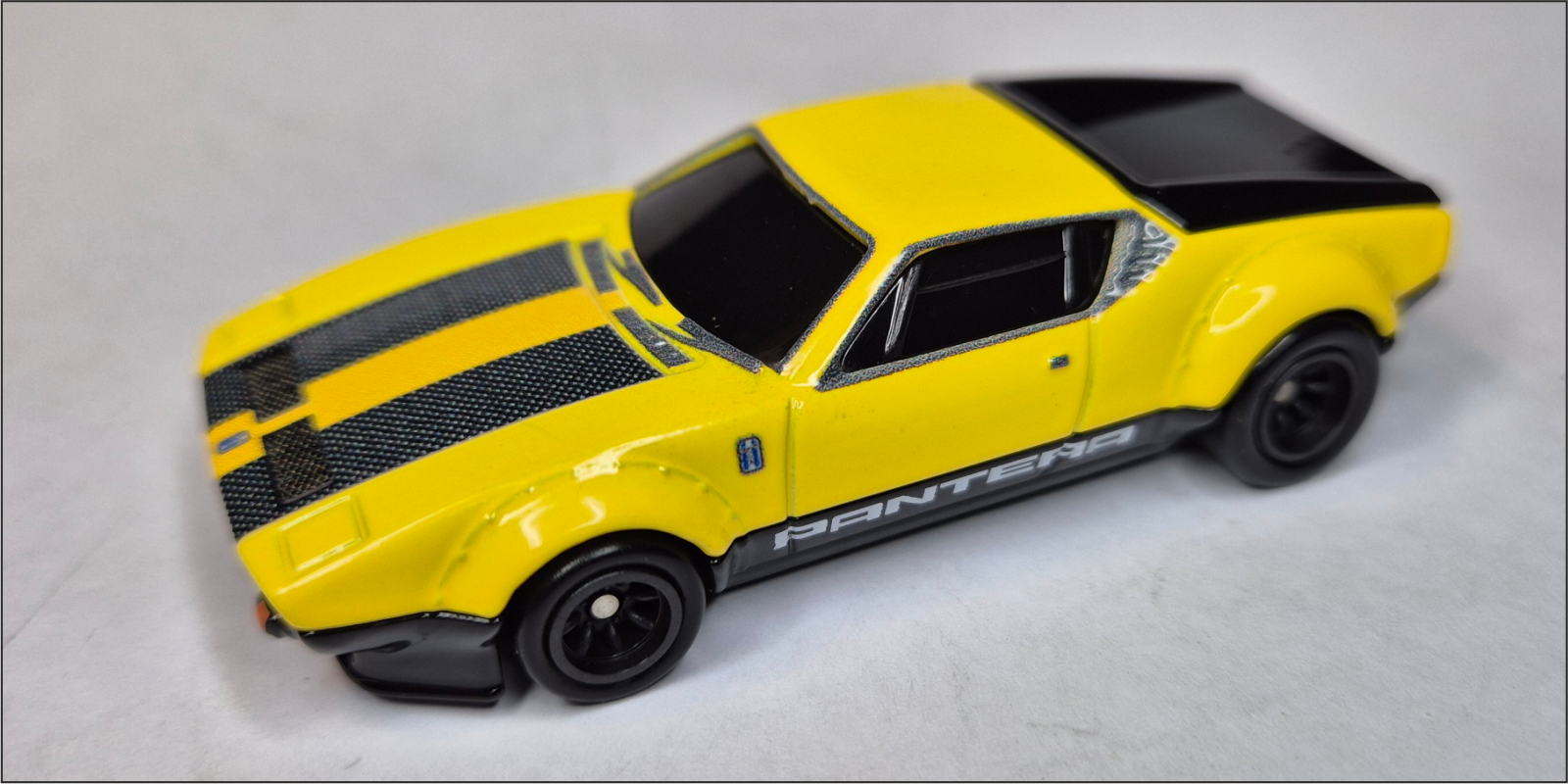 Hot Wheels Premium - De Tomaso Pantera Gruppo 4